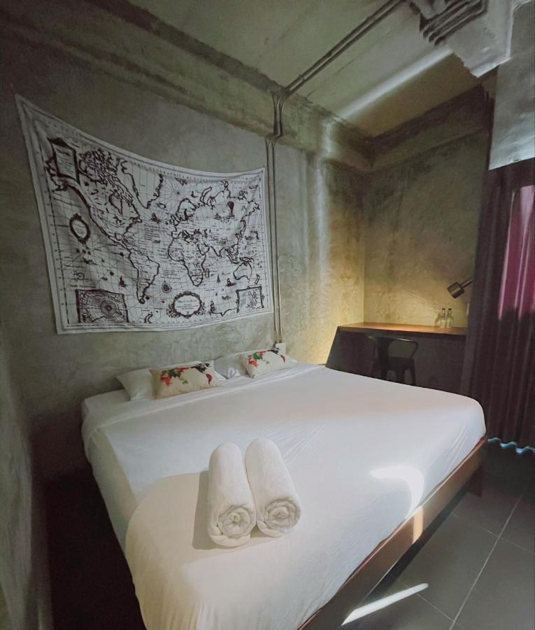 The Local Ari Hostel Μπανγκόκ Εξωτερικό φωτογραφία